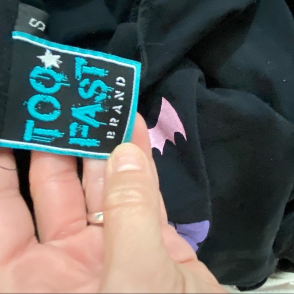 go away graphic long sleeve crop top SMALL - Picture 12 of 13